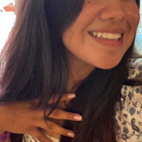 Meet your Posher, Sophia - Picture 1 of 3